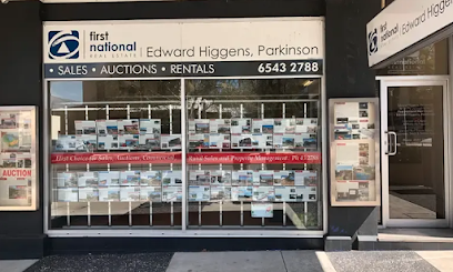 First National Real Estate Edward Higgens, Parkinson - Opiniones