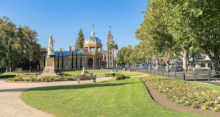 Tweed Sutherland First National Real Estate - Bendigo - Opiniones